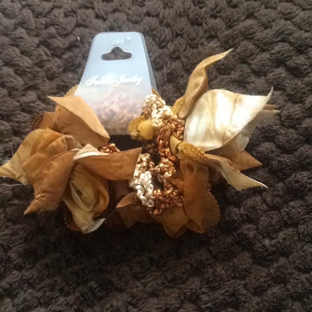 Festive fall scrungie